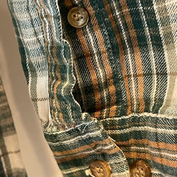Woolrich Vintage Long Sleeve Button Down Size XL Dark Pine Plaid - Picture 7 of 11